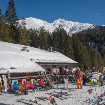 Vintersportferie i VM-byen Seefeld, Tirol, Østerrike