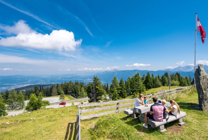 Østerrikes 9 delstater - Villacher Alpenstrasse, Kärnten, Østerrike