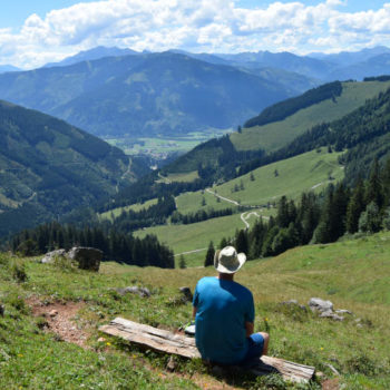 Utsikten fra Arlingsattel sørover, inn i Steiermark.
