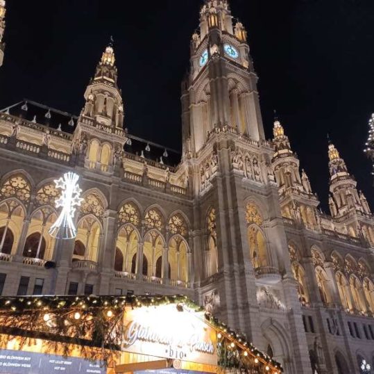 Christkindlmarkt, Rathausplatz, Wien